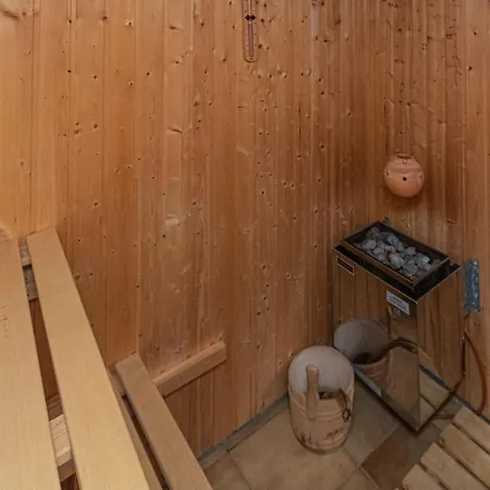 Haus Am Rugenbarg, 2 *